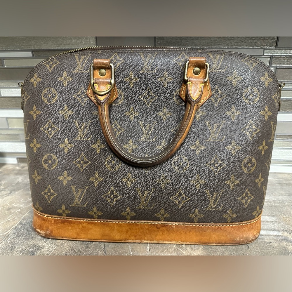 Louis Vuitton Alma PM